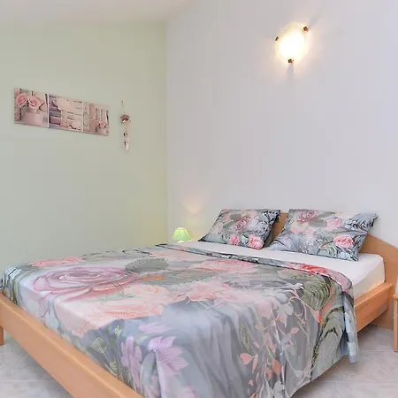 Apartment Mira 1293 Fazana