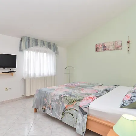 Mira 1293 Apartman *