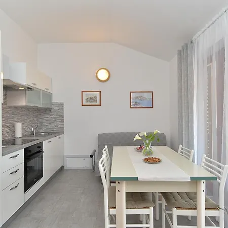 Mira 1293 Apartment