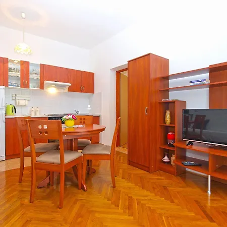 Mira 1293 * Fažana