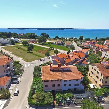 Διαμέρισμα Mira 1293 *
