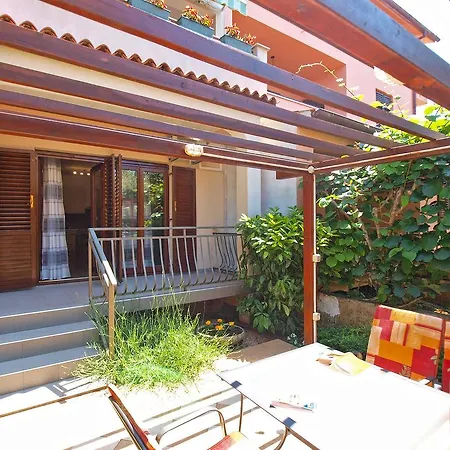 Apartment Mira 1293