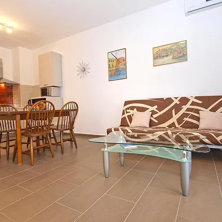 Mira 1293 Apartment Fazana