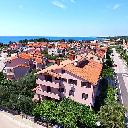 Mira 1293 Apartment