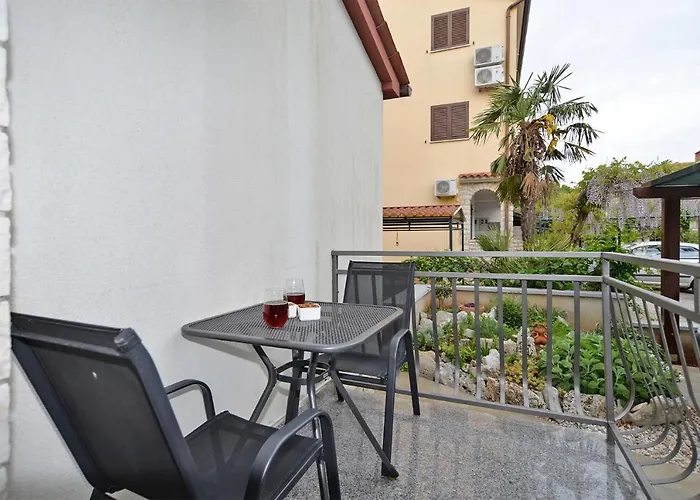 Mira 1293 Apartman *