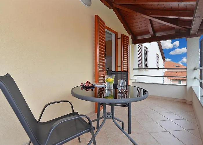 Mira 1293 Apartman *