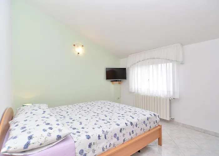 Mira 1293 Apartman Fažana