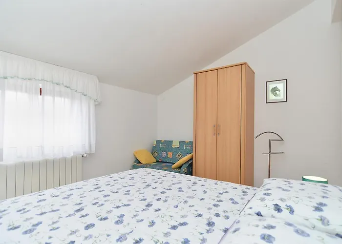 Mira 1293 Apartman *