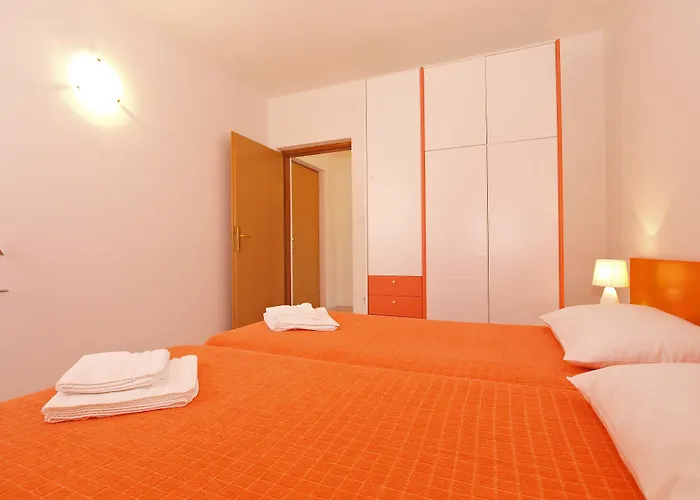 Mira 1293 Apartman *