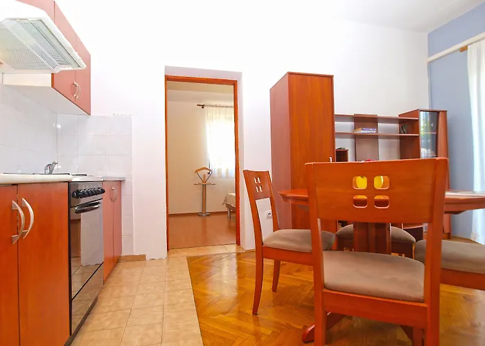 Mira 1293 Apartman *